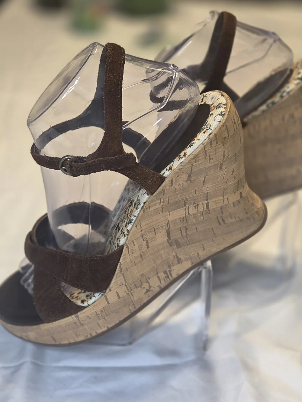 Nine & Co. Brown Suede Floral Wedge Sandals Size 9M Cottagecore Boho